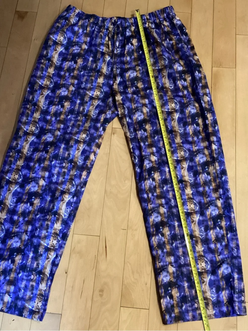 Robert Graham bold abstract